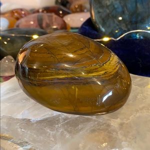 Tiger Eye large palm stone - TE1